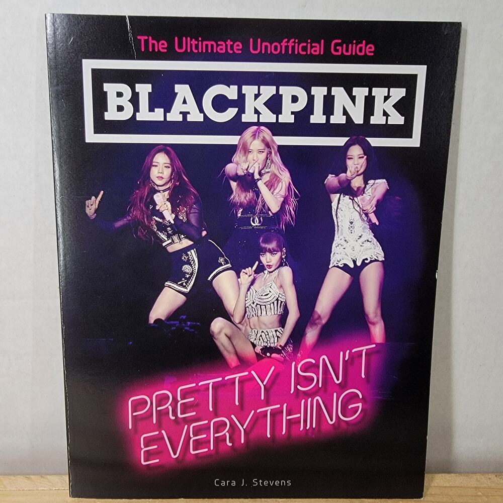 BOOK The Ultimate Unofficial Guide Black Pink (paperback)